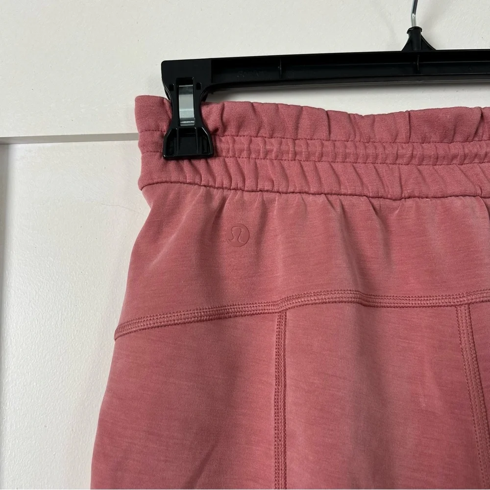 Lululemon Softstreme High-Rise Short 4